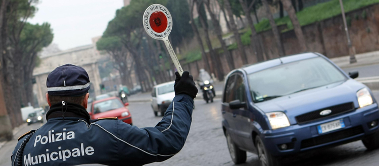 RISCHIO LA MULTA SE GUIDO L’AUTO DI UN’ALTRA PERSONA? RISCHIO LA MULTA SE GUIDO L’AUTO DI UN’ALTRA PERSONA?